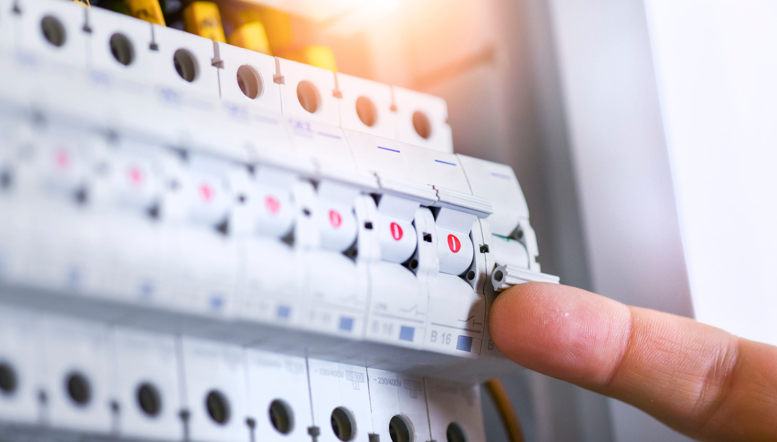 Safety switch and blind cord compliance checks